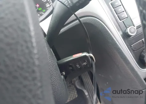 2015 Volkswagen Passat 1.8T Wolfsburg Edition z USA, uszkodzony, nr VIN 1VWAT7A31FC005337